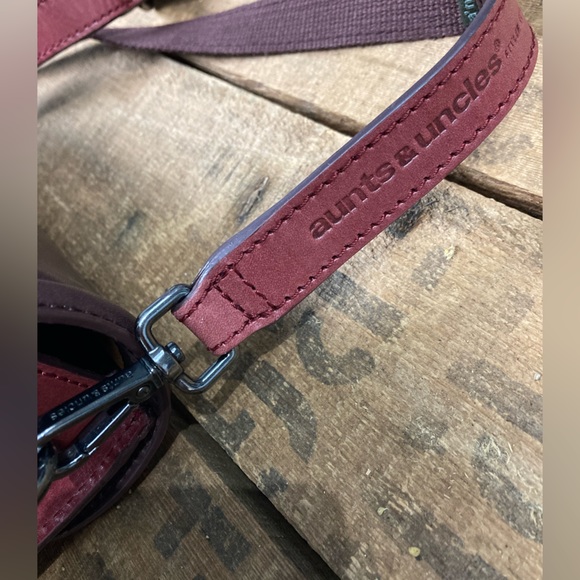 Vin Melange |Sylvie | Madame Chic- Aunts & Uncles - Picture 5 of 9